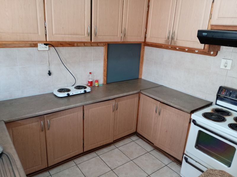 House for Sale in Evander – Excellent Renovation Opportunity - Photo 4