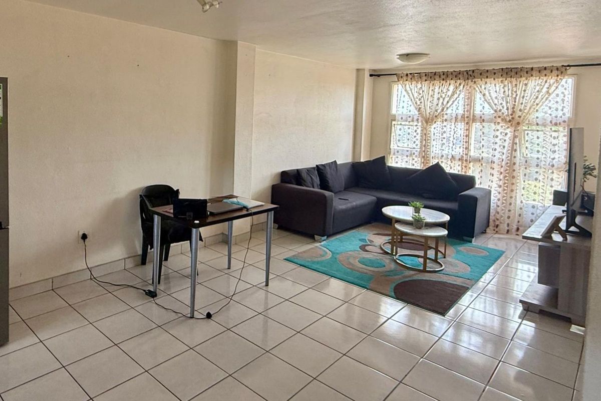 Charming 2-Bedroom Apartment for Sale in Pretoria North - Photo 3