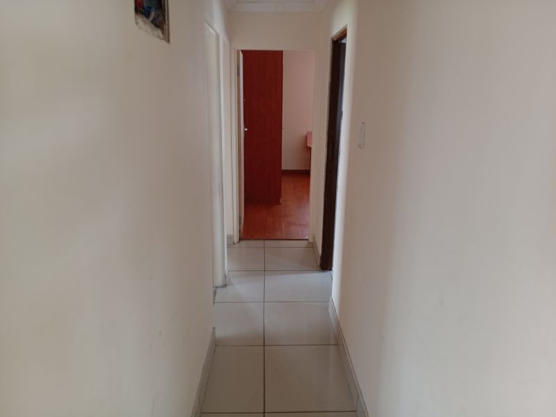 Newly Renovated Family Home for Sale in Thistlegrove - Photo 10