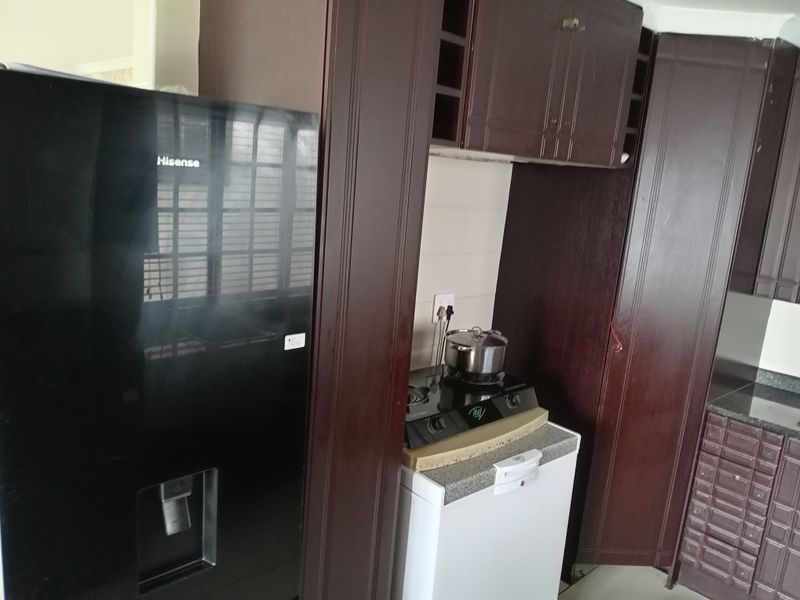 Newly Renovated Family Home for Sale in Thistlegrove - Photo 9