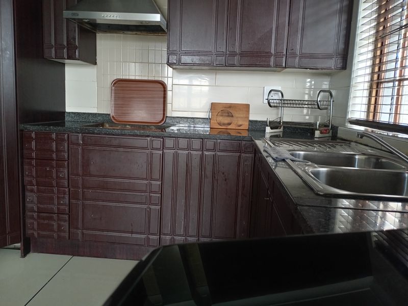 Newly Renovated Family Home for Sale in Thistlegrove - Photo 8