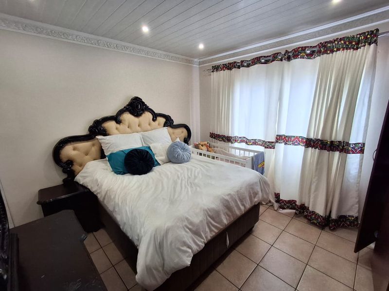 Neat 3-Bedroom Home in Secure Theresapark Estate - Photo 6