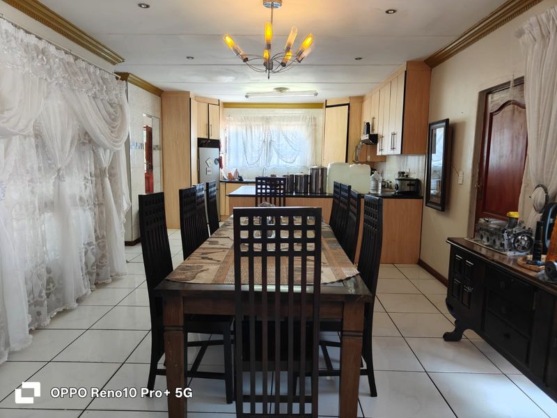 Freehold Pending Sale In Potchefstroom - Photo 5