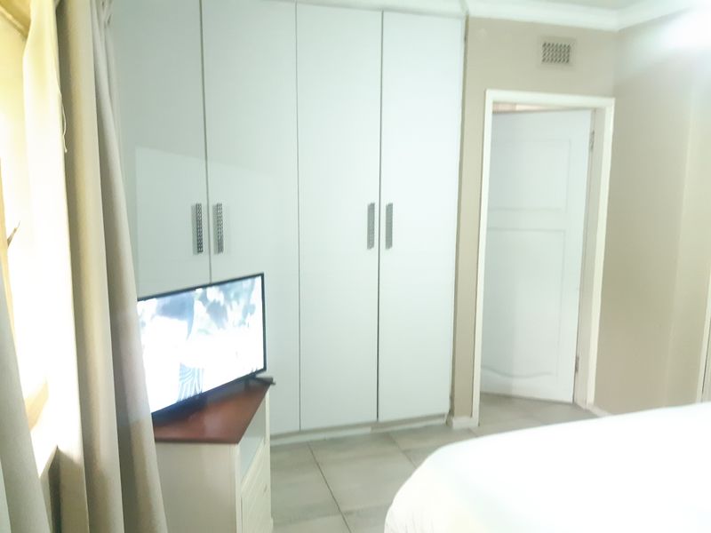 Discover Your Urban Retreat in The Wolds, New Germany - Photo 9