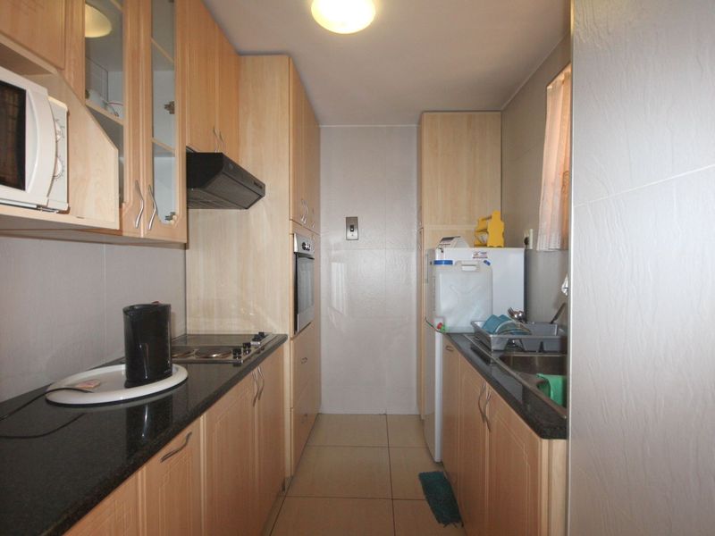 2 Bedrom ground floor flat available for sale - Photo 2