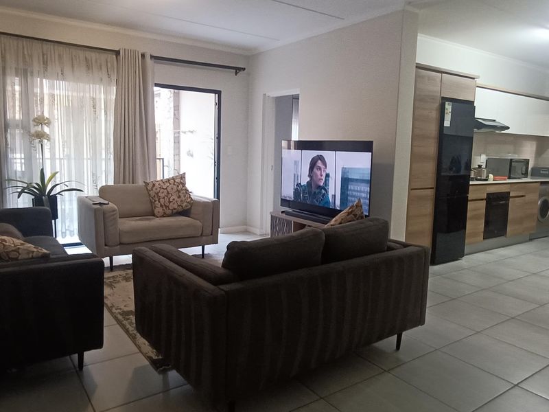 Luxury Living in Waterfall City – Modern 3-Bedroom at an Unbeatable Price! - Photo 3