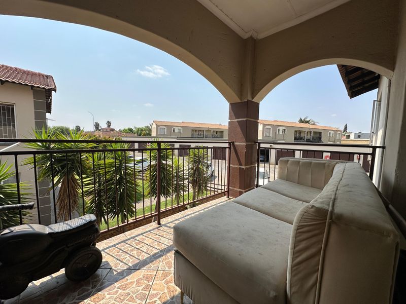 Modern 2 bedroom apartment for sale in Dalpark Ext 1 - Photo 3