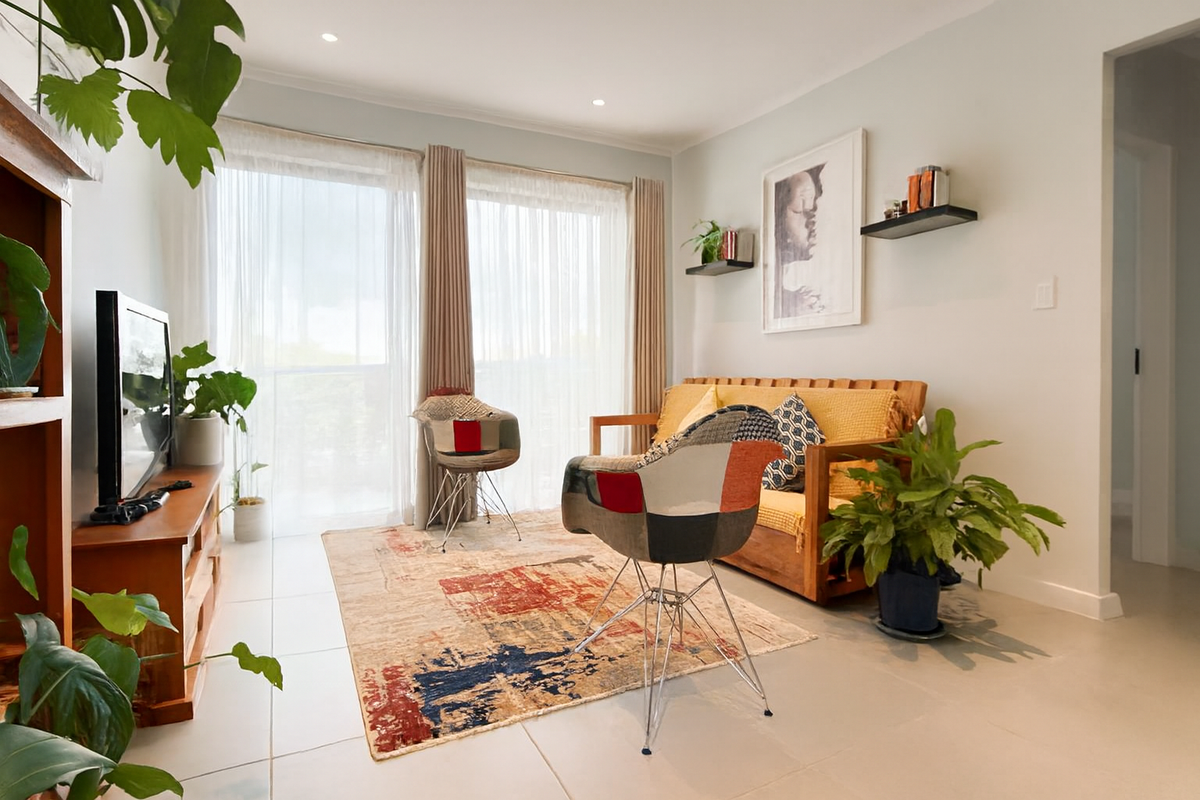 Top-Floor Apartment in Quiet Cul-de-Sac - Photo 3