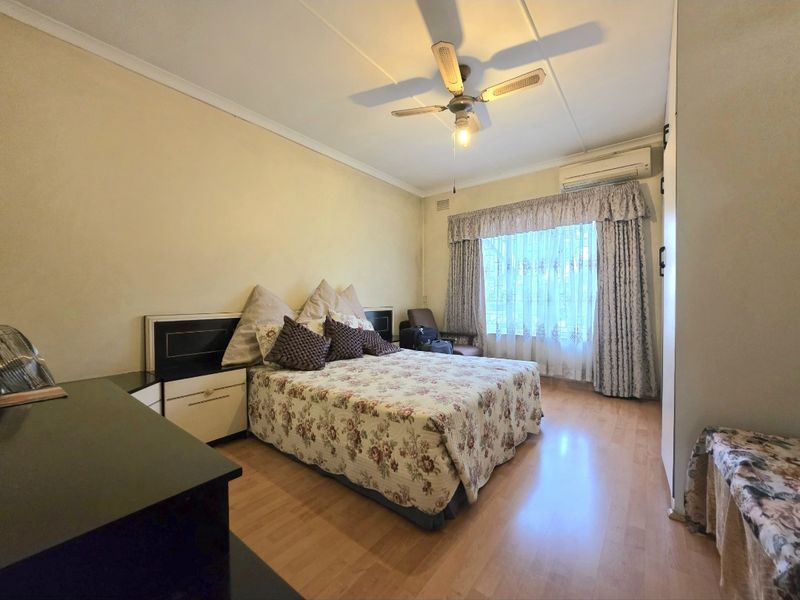 Stunning 4-bedroom in the heart of isiphingo hills!! - Photo 10