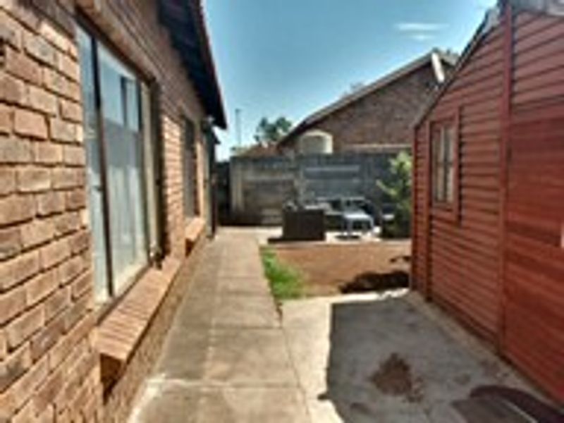 2 Bedrooms of Pure Joy - Photo 4