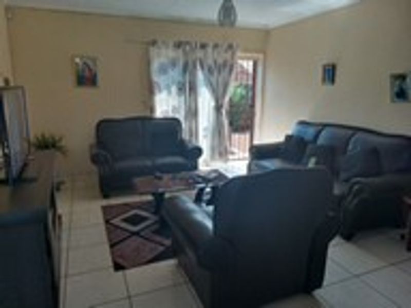 2 Bedrooms of Pure Joy - Photo 7