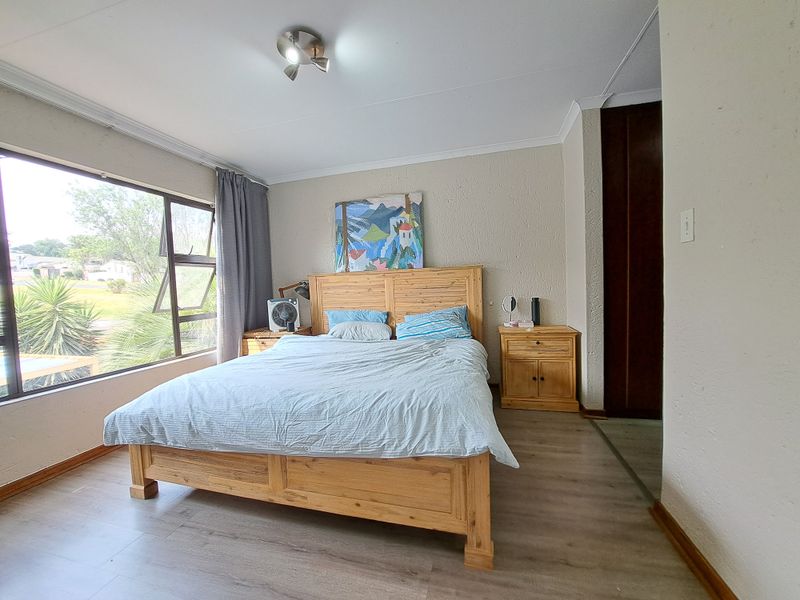Charming Townhouse in Morningside - Photo 9