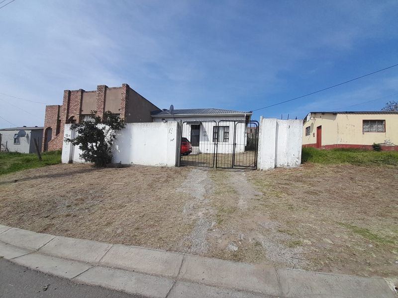 Lovely Home With Lots Of Potential - Photo 1