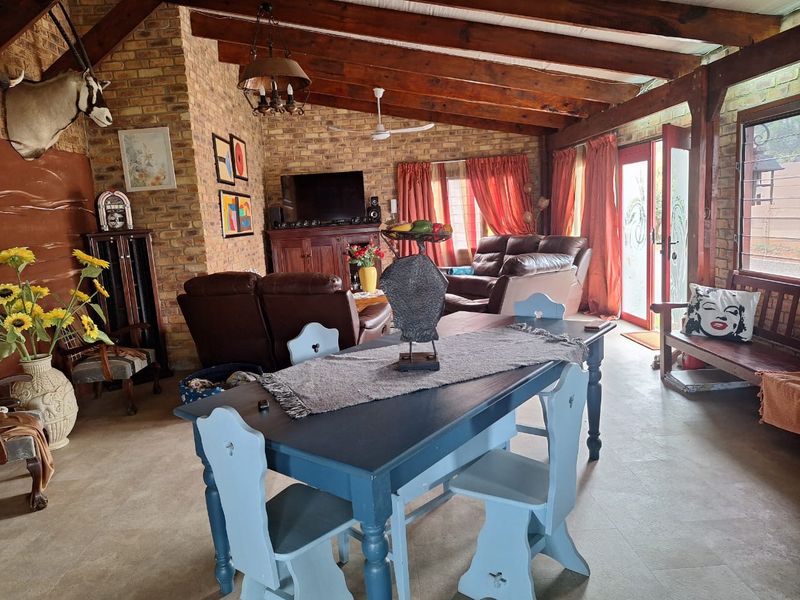 Big Home With a View - Photo 10