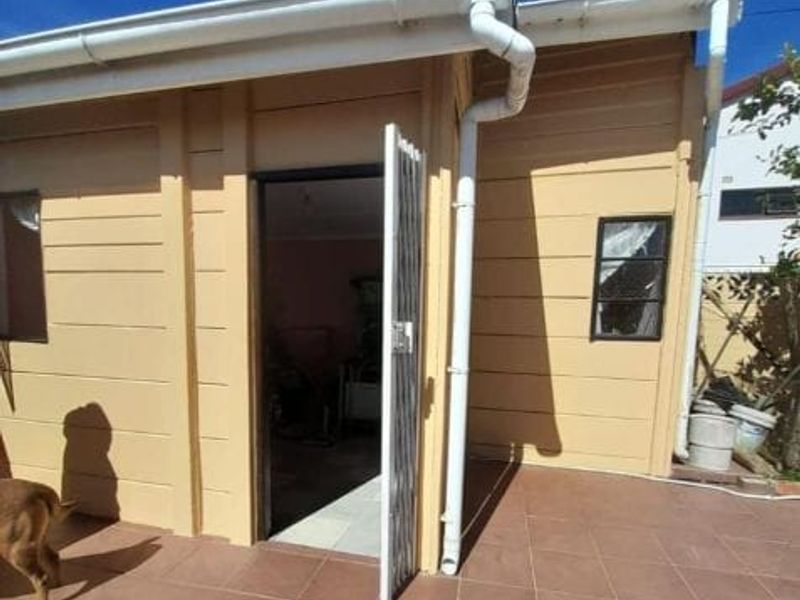 A Home On A Huge Erf - Photo 4