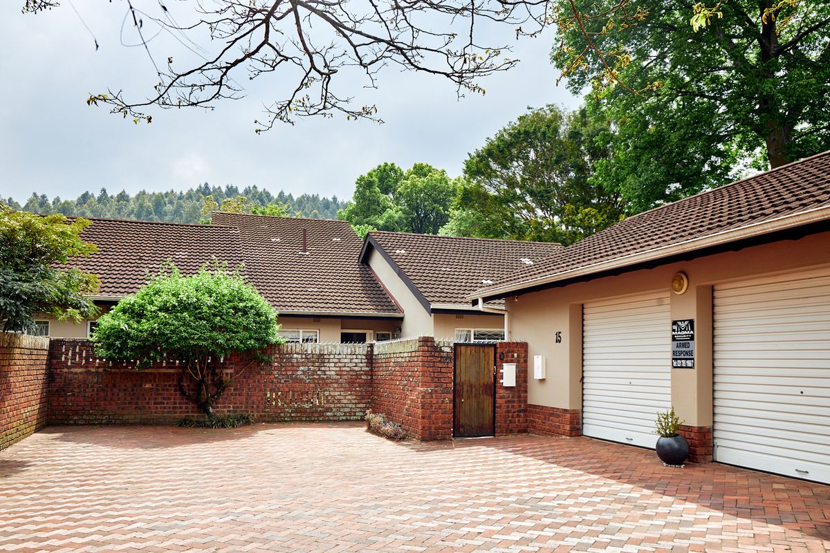 3 Bedroom 2 Bathroom Townhouse - Best in the complex - Photo 3