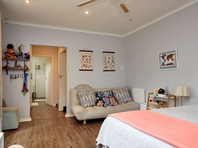 3 Bedroom 2 Bathroom Townhouse - Best in the complex - Photo 9