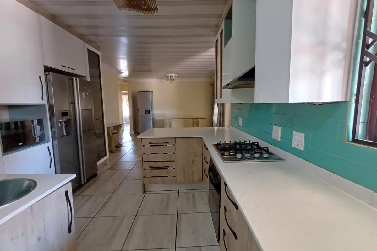 Charming 3-bedroom home in Theresapark - Photo 3