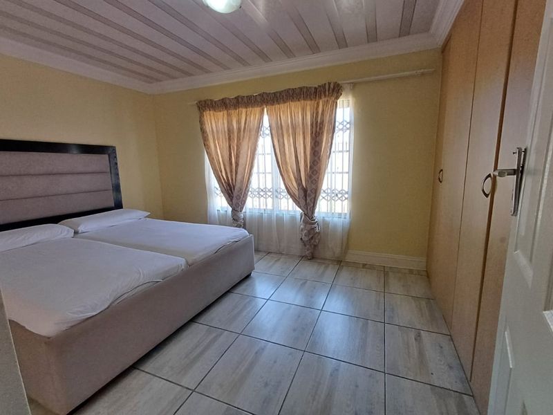 Charming 3-bedroom home in Theresapark - Photo 8