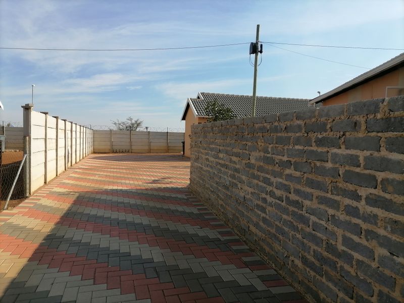 Charming Family Home for Sale in Savanna City, Walkerville - Photo 5