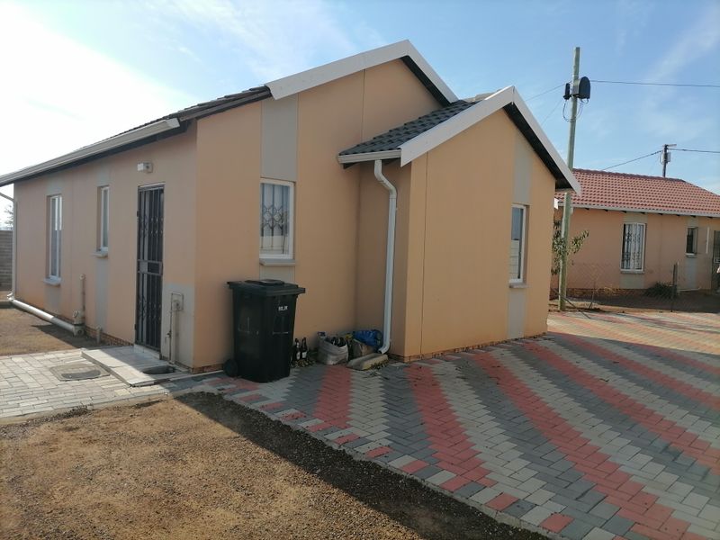 Charming Family Home for Sale in Savanna City, Walkerville - Photo 1