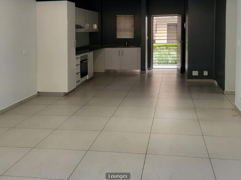 Stylish 3 Bedroom Apartment with Private Garden & Patio in Secure Luxury Estate – North Riding - Photo 10