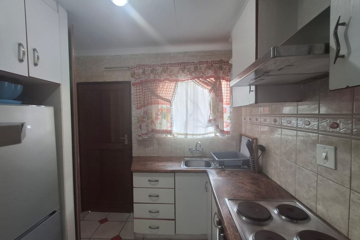 Move-in ready, full of potential — Your next home is calling! - Photo 5