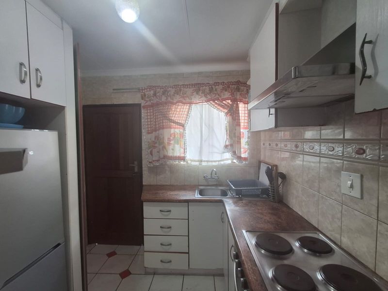 Move-in ready, full of potential — Your next home is calling! - Photo 5