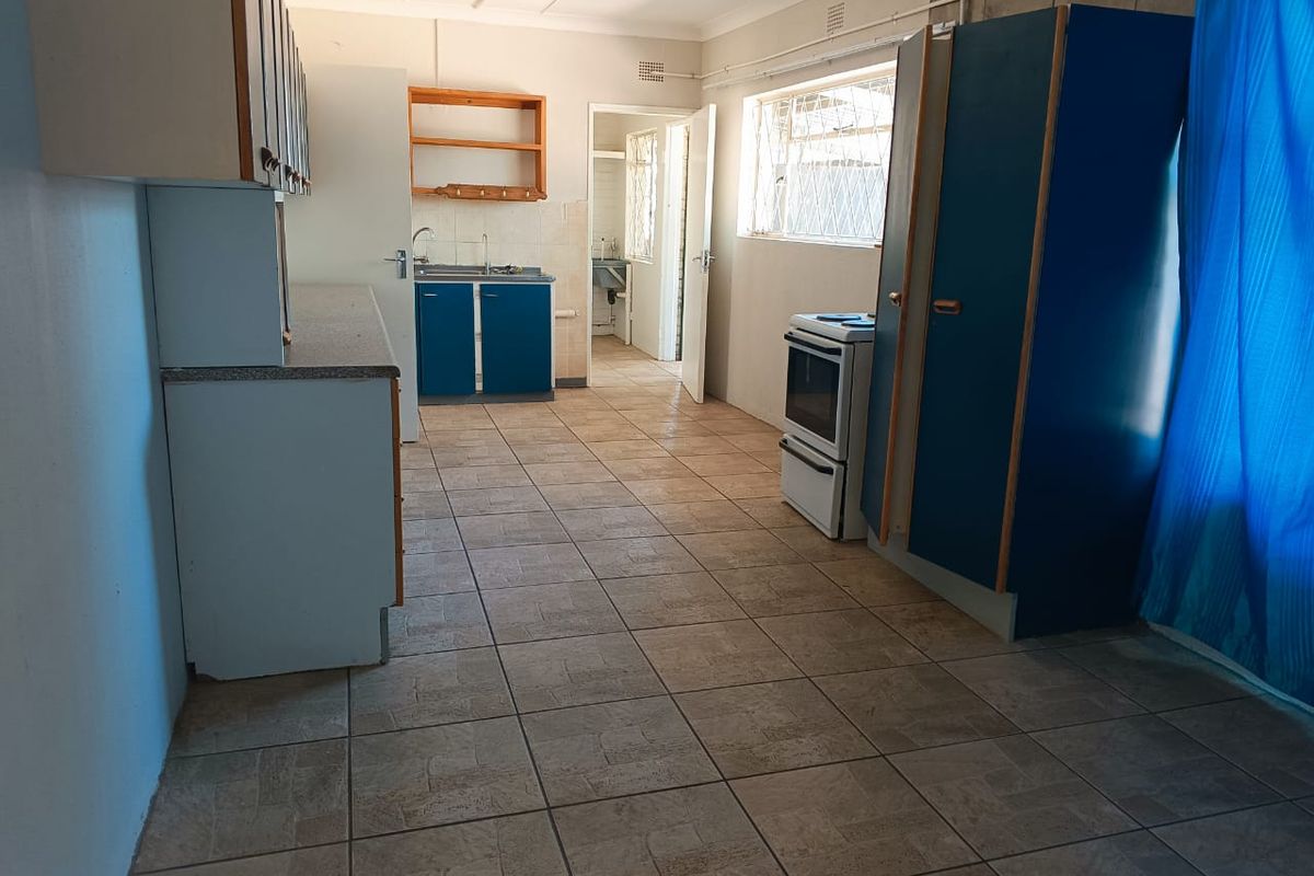 Spacious Family Home with Flat – Comfort, Space & Versatility in Parys! - Photo 4