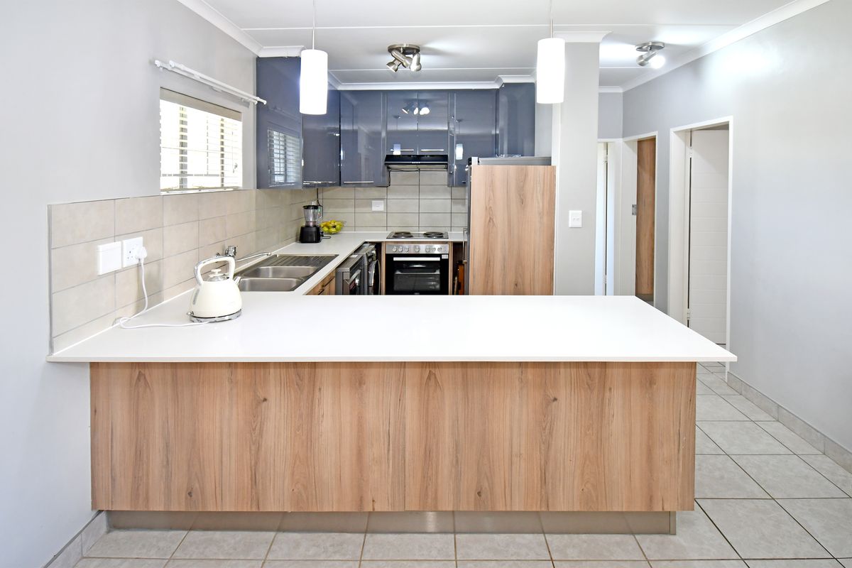 Modern and Stylish 2-Bedroom, 1 Full Bathroom, Ground floor Apartment for Sale - Photo 5