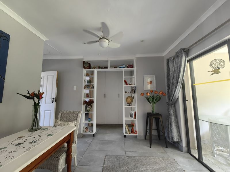 Immaculate Townhouse on Popular Coastal Golf Estate - Photo 10