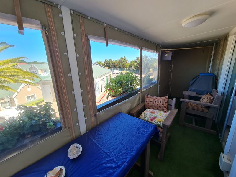 Compact Immaculate Pad in Marina Martinique, Jeffreys Bay - Photo 5