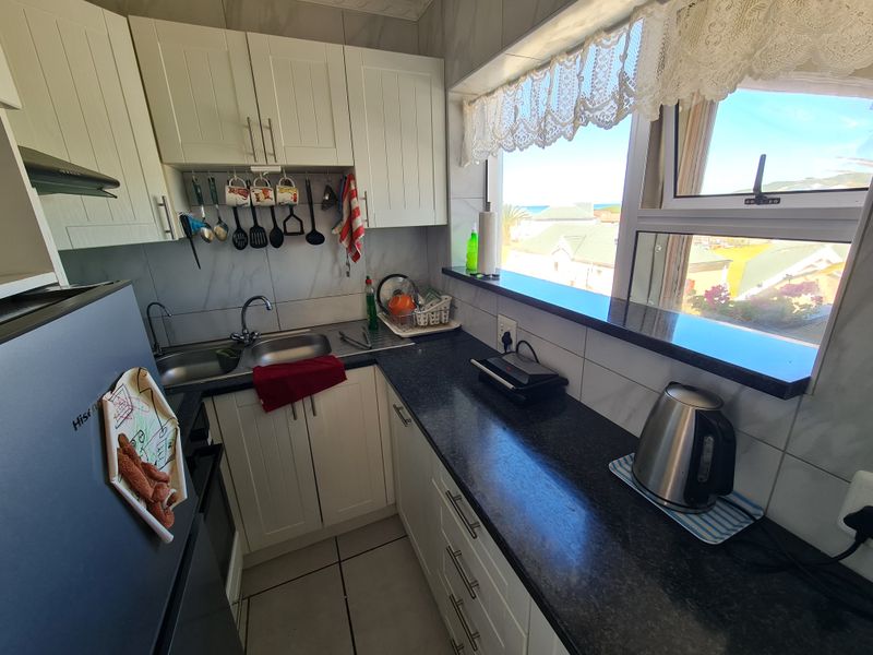 Compact Immaculate Pad in Marina Martinique, Jeffreys Bay - Photo 7