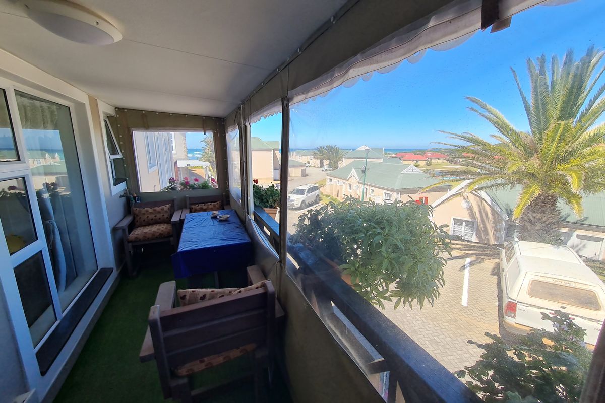 Compact Immaculate Pad in Marina Martinique, Jeffreys Bay - Photo 3