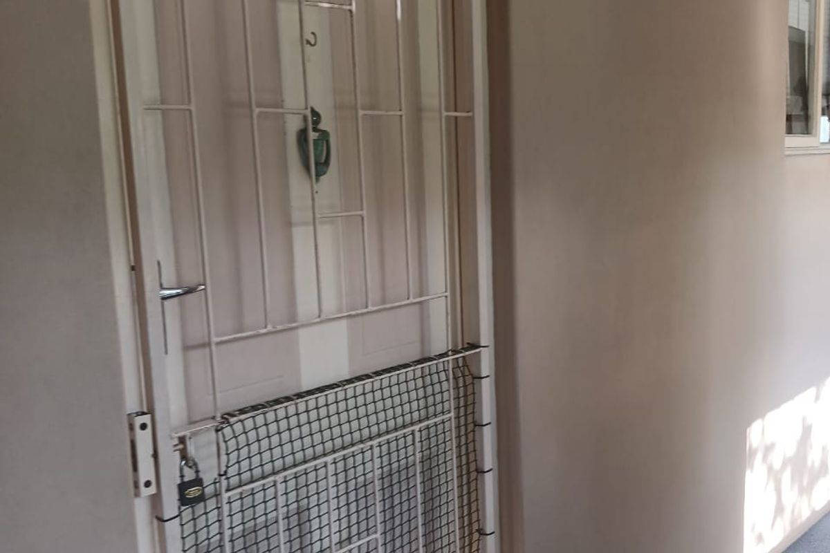 Pet friendly 1 Bedroom Flat R520 000 - Photo 5