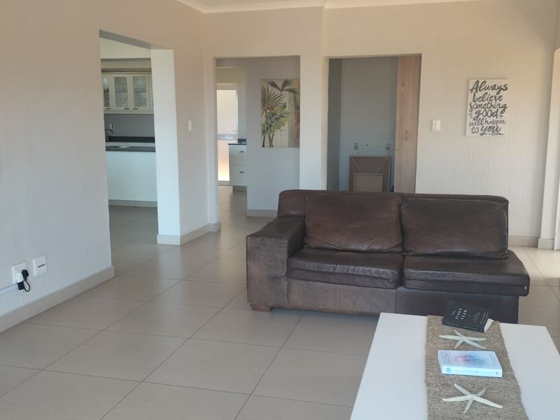 Charming freestanding home in Ballito Central – your sea view retreat awaits! - Photo 5