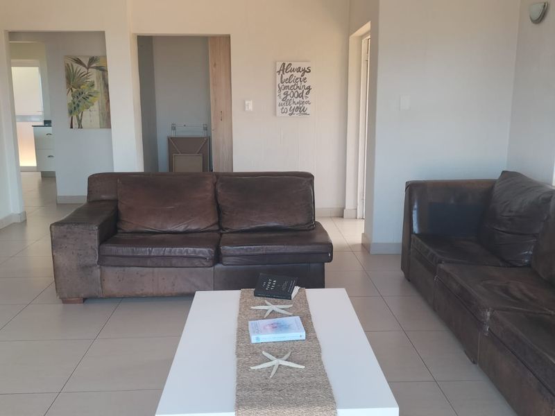 Charming freestanding home in Ballito Central – your sea view retreat awaits! - Photo 4