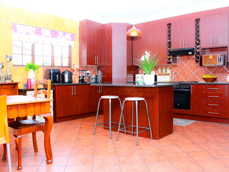 Fabulous Home in Complex - Photo 4