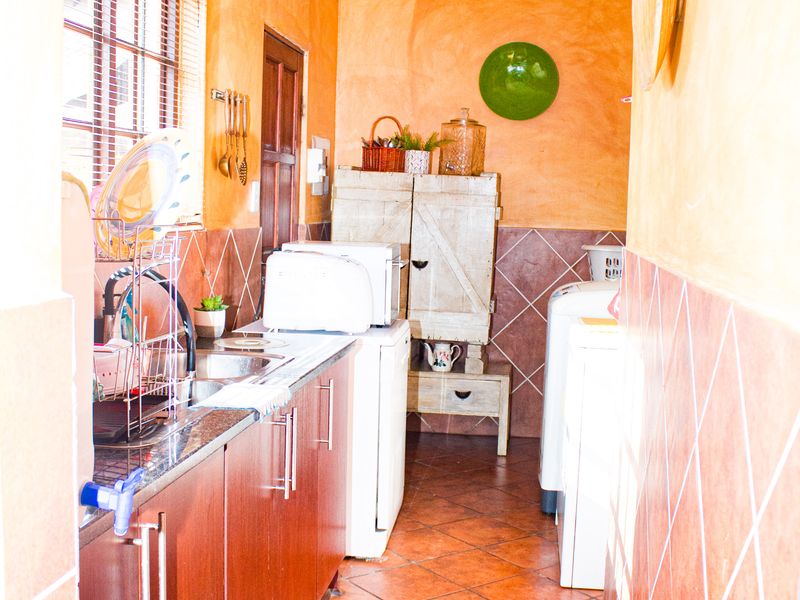 Fabulous Home in Complex - Photo 5