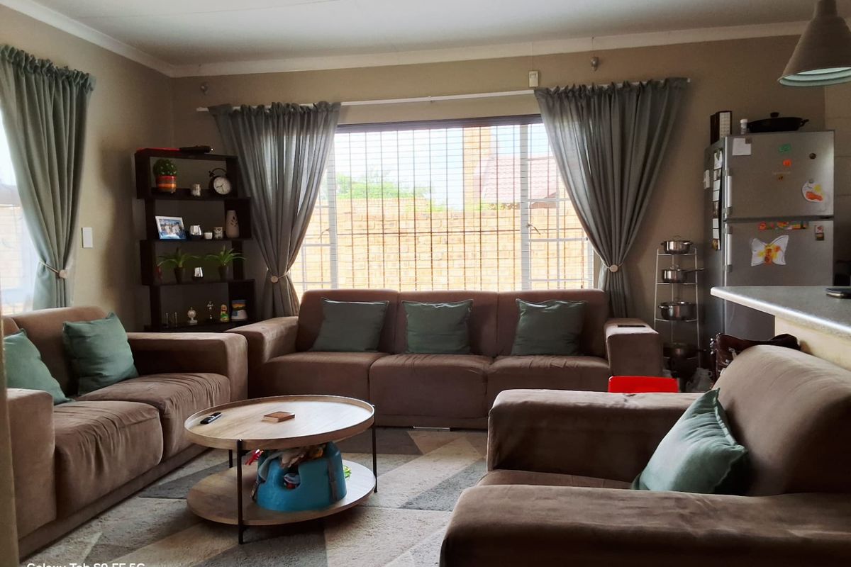 Modern & Secure 3-Bedroom Home in Sought-After Estate - Photo 3