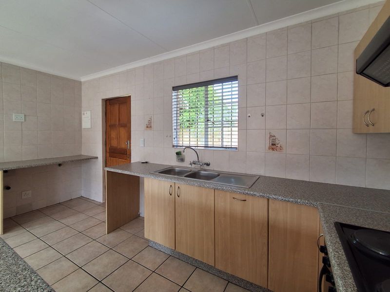 Modern & Secure 3-Bedroom Home in Sought-After Estate - Photo 8