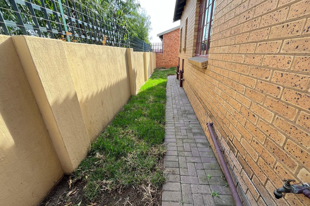 3 Bedroom at Tasbetark - Photo 4