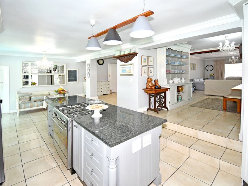 Versatile investment property with strong rental income. - Photo 4