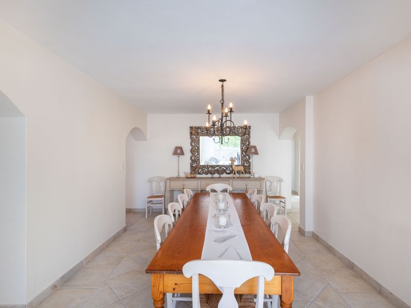 North-Facing Family Home Minutes from the Beach - Photo 6