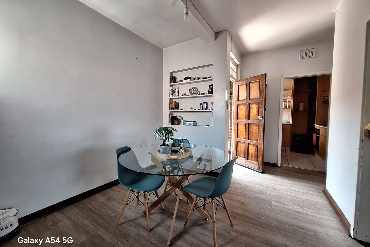 Flat For Sale In Durban - Photo 3