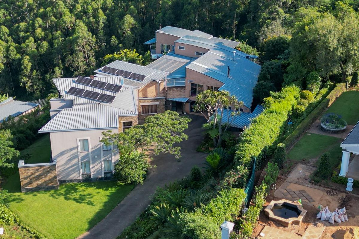 Architect-Designed Home with Panoramic Views and B&B Option - Photo 5