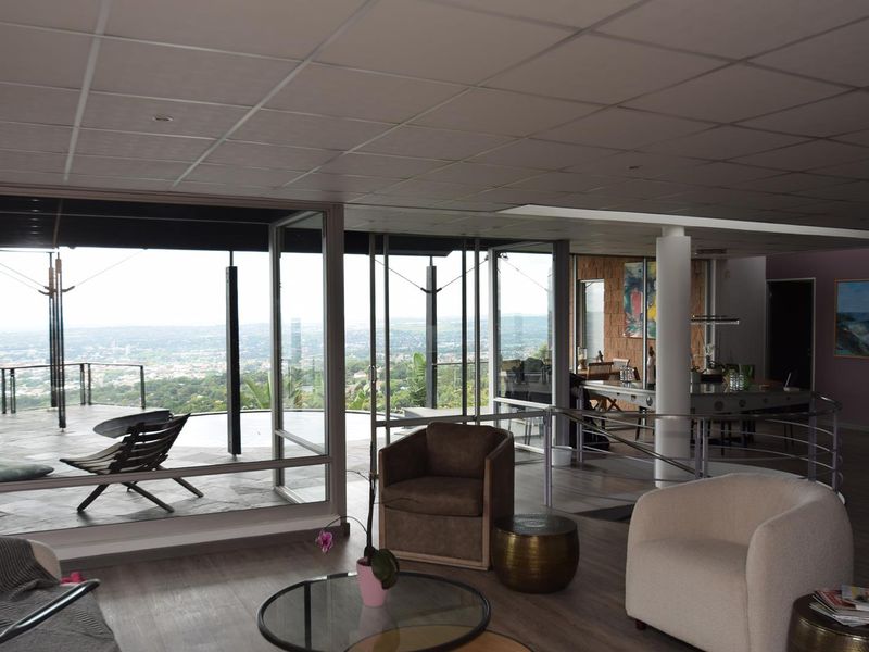 Architect-Designed Home with Panoramic Views and B&B Option - Photo 10