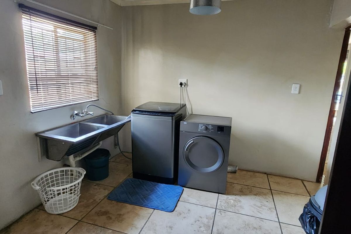 Dream family Home - Photo 3