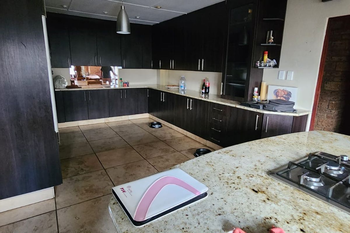 Dream family Home - Photo 2