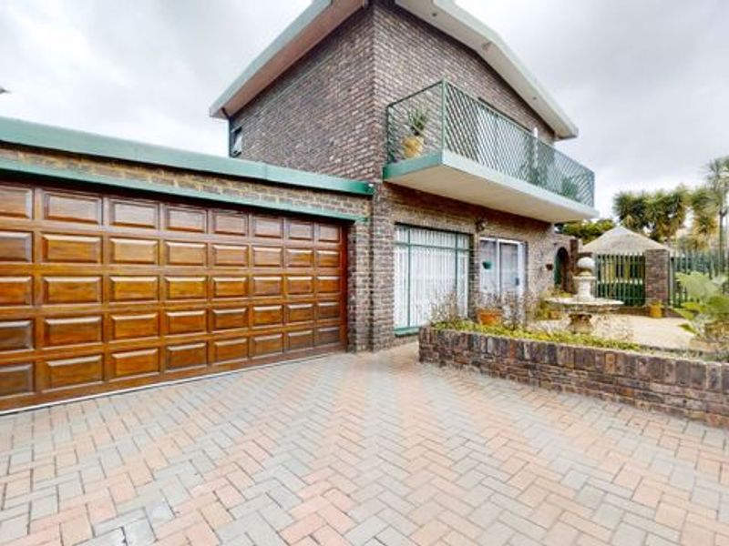 Live Luxury Non-Distressed Auction! Bidding to Start From R1 999 000!!! Beyersparks BEST - Photo 4